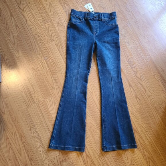 NEW NWT! SPANX FLARE JEANS HIGH RISE WAIST STRETCH DENIM AUTHENTIC BLUE sz M - Picture 2 of 6
